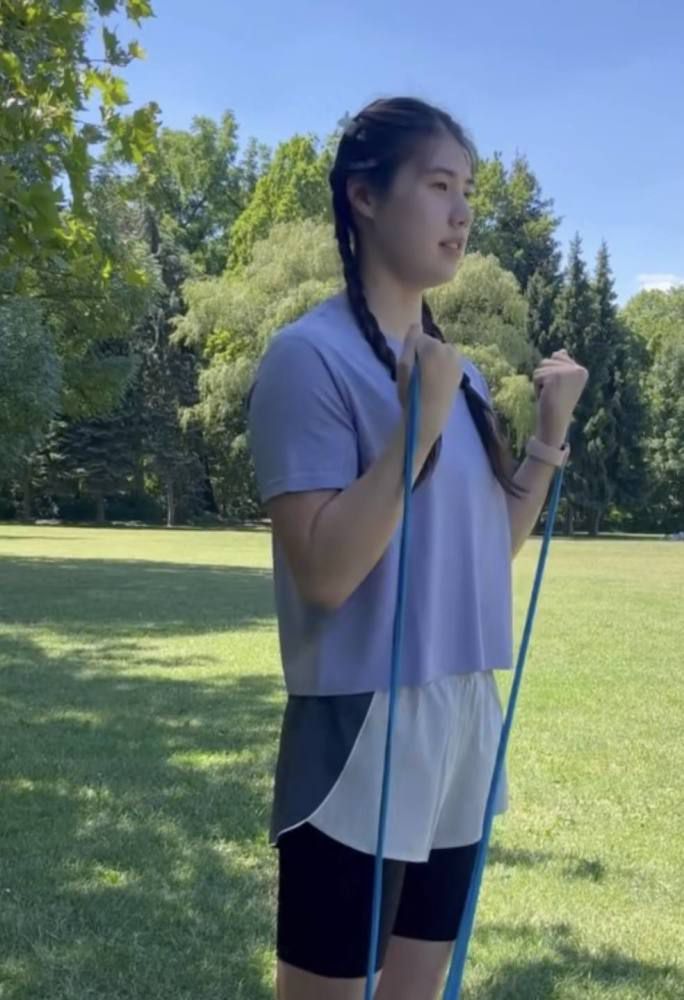 叶辰也笑着说道：时间不早了，渡边先生早些回去休息吧。